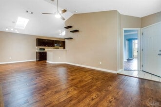 2060 Cambridge Cir in Pensacola, FL - Building Photo - Building Photo