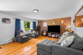 118 Knollwood Ave-Unit -1 in Mamaroneck, NY - Building Photo - Building Photo