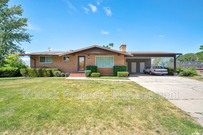 4099 S Madison Ave in South Ogden, UT - Building Photo - Building Photo