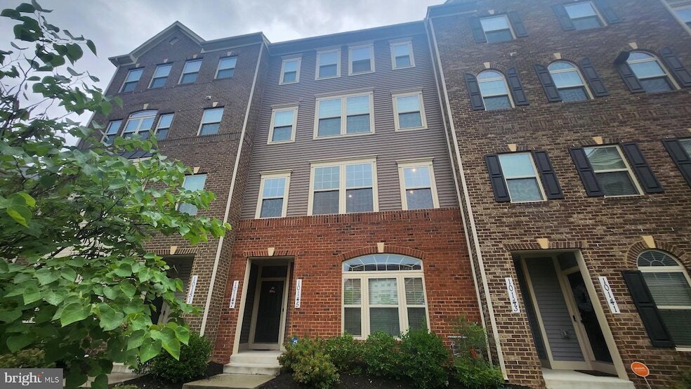 10145 Dorsey Ln, Unit Garden District in Lanham, MD - Building Photo