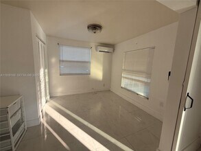 3603 NW 98th St in Miami, FL - Building Photo - Building Photo