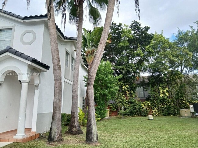 5560 NW 107th Ave in Doral, FL - Building Photo - Building Photo