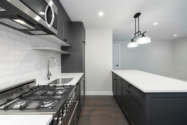 51 Irving Pl in New York, NY - Building Photo - Building Photo