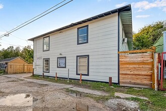 6420 Conley St in Houston, TX - Building Photo - Building Photo