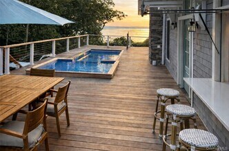 80 Louse Point Rd in East Hampton, NY - Building Photo - Building Photo