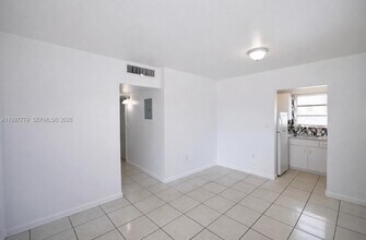 4381 W Flagler St in Coral Gables, FL - Building Photo - Building Photo