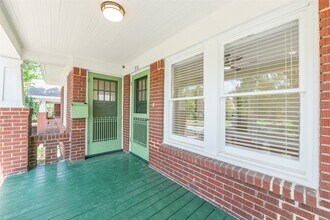 931 Teetshorn St in Houston, TX - Building Photo - Building Photo