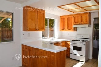 8556 Sunnybrae Dr in Sacramento, CA - Building Photo - Building Photo