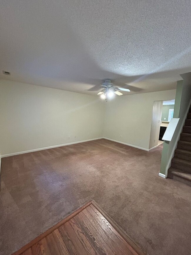 6 Crystal Oaks Ct in Durham, NC - Building Photo - Building Photo
