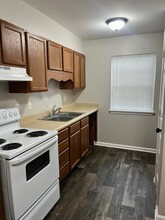 2912 Creekview Ct in High Point, NC - Building Photo - Building Photo