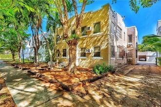 2153 SW 14th Terrace in Miami, FL - Building Photo - Building Photo