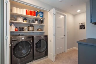 2986 Lina St in San Jose, CA - Building Photo - Building Photo