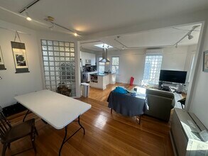 231 Harvard St, Unit 6 in Cambridge, MA - Foto de edificio - Building Photo