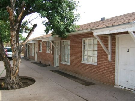 Roosevelt Apartments in Phoenix, AZ - Building Photo