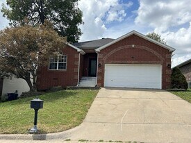 12 Valley View Cir in Bentonville, AR - Building Photo