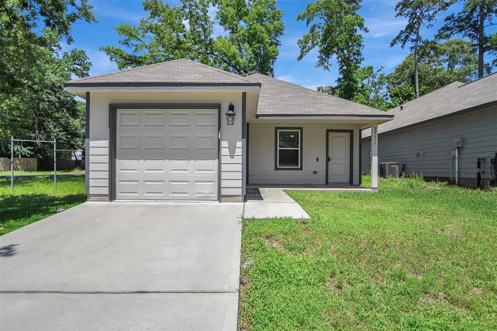 24617 Pools Creek Dr in Huntsville, TX - Building Photo