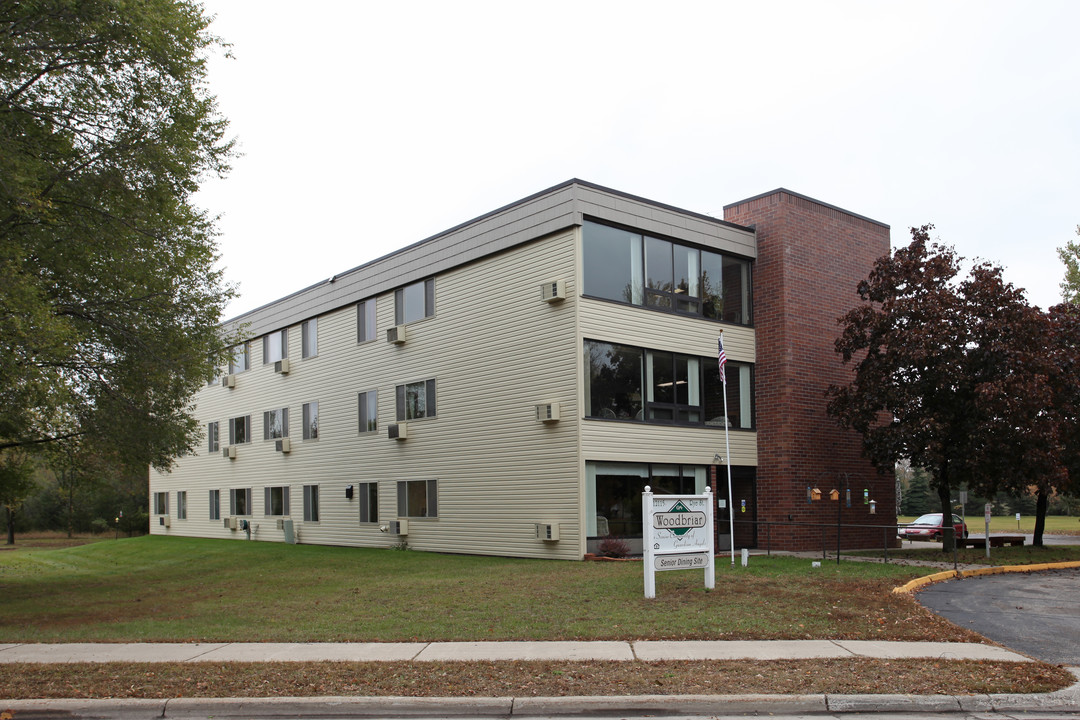 Woodbriar of Becker in Becker, MN - Foto de edificio