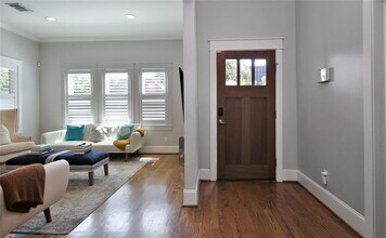 1204 Shearn St in Houston, TX - Building Photo - Building Photo