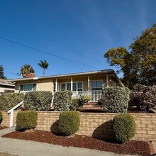 5851 Clay Ave in La Mesa, CA - Building Photo - Building Photo