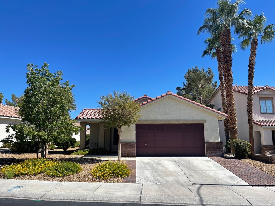 3624 Shanagolden St in Las Vegas, NV - Building Photo