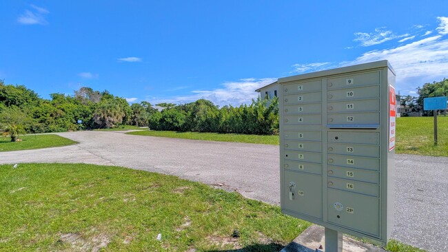 417 NE 17th Ave in Boynton Beach, FL - Building Photo - Building Photo