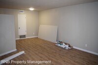 6049 Northcrest Cir photo'