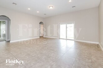 1061 SW Du Bois Ave in Port St. Lucie, FL - Building Photo - Building Photo
