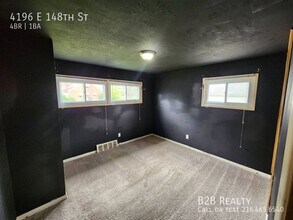 4196 E 148th St in Cleveland, OH - Building Photo - Building Photo
