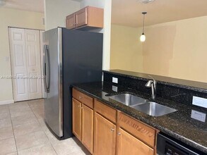 22501 SW 88th Pl in Cutler Bay, FL - Building Photo - Building Photo