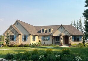 129 S 700 E in Midway, UT - Building Photo