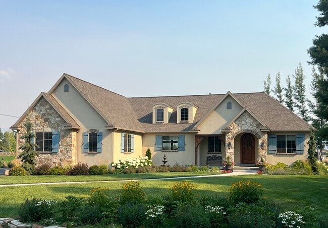 property at 129 S 700 E