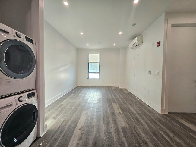715 Park Ave, Unit 1C in East Orange, NJ - Building Photo - Building Photo