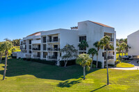 Baygreen Condominiums in Belleair, FL - Building Photo - Building Photo