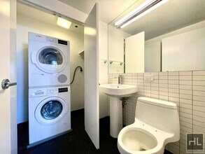 East 39th Street in New York, NY - Building Photo - Building Photo