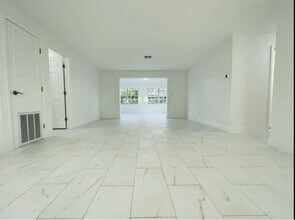 1015 Galsworthy Ave in Orlando, FL - Foto de edificio - Building Photo