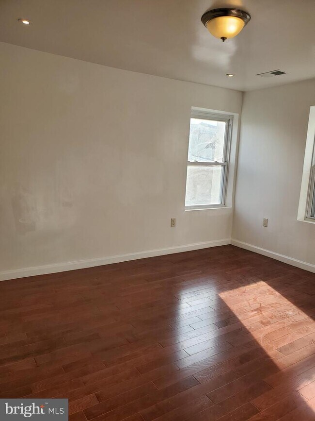 1614 Brown St photo'
