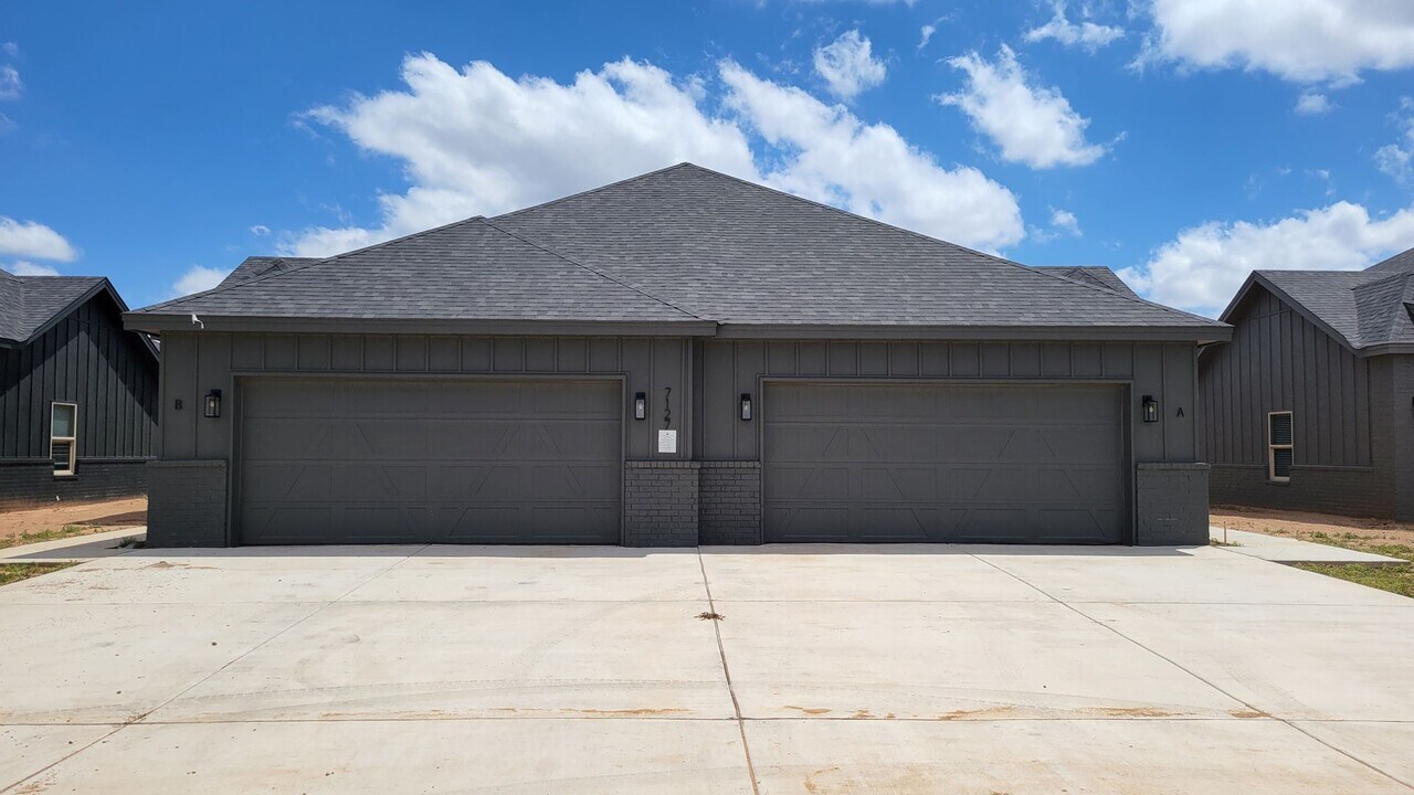 7127 22nd St-Unit -A in Lubbock, TX - Building Photo