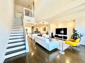 5055 Addison Cir, Unit 726 in Addison, TX - Building Photo