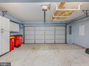 179 Presidents Pointe Ave in Ranson, WV - Building Photo - Building Photo