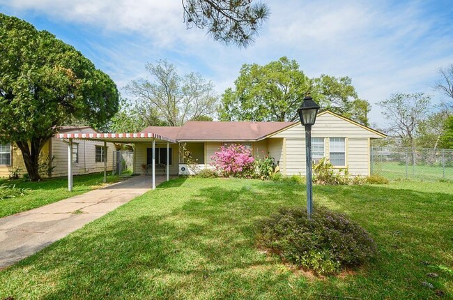 5515 Flamingo Dr in Houston, TX - Building Photo - Building Photo