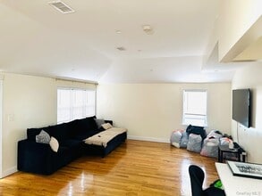 114-32 168th St in Queens, NY - Building Photo - Building Photo