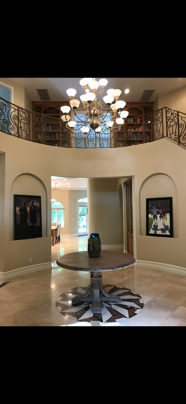 5150 Teesdale Ave in Valley Village, CA - Building Photo - Building Photo