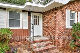 323 Pineview Dr in Augusta, GA - Building Photo - Building Photo