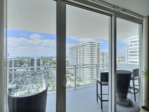 2030 S Ocean Dr, Unit 1626 in Hallandale Beach, FL - Building Photo - Building Photo