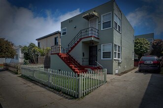 2925 Stanton St in Berkeley, CA - Building Photo - Other