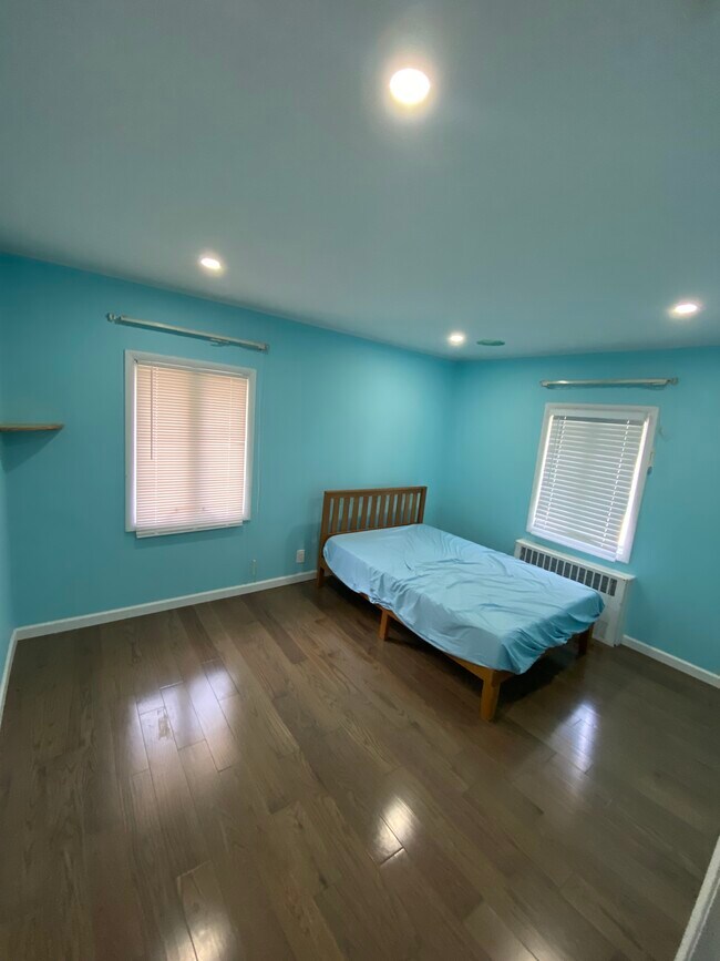 53 MacArthur Ave Rentals in Plainview, NY