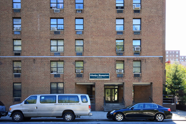 Gladys Hampton Houses in New York, NY - Building Photo - Building Photo