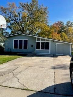 710 Winding Way St in Lake Jackson, TX - Building Photo