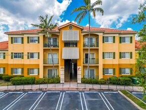 7330 NW 114th Ave in Doral, FL - Building Photo - Building Photo