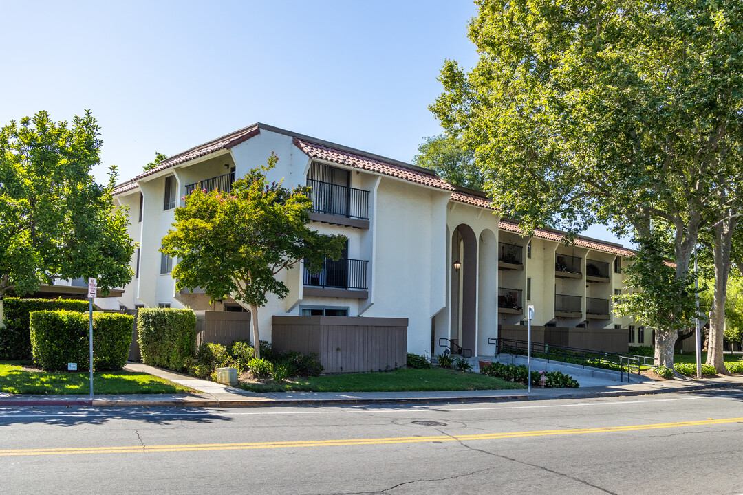 Las Brisas in Santa Clara, CA - Foto de edificio